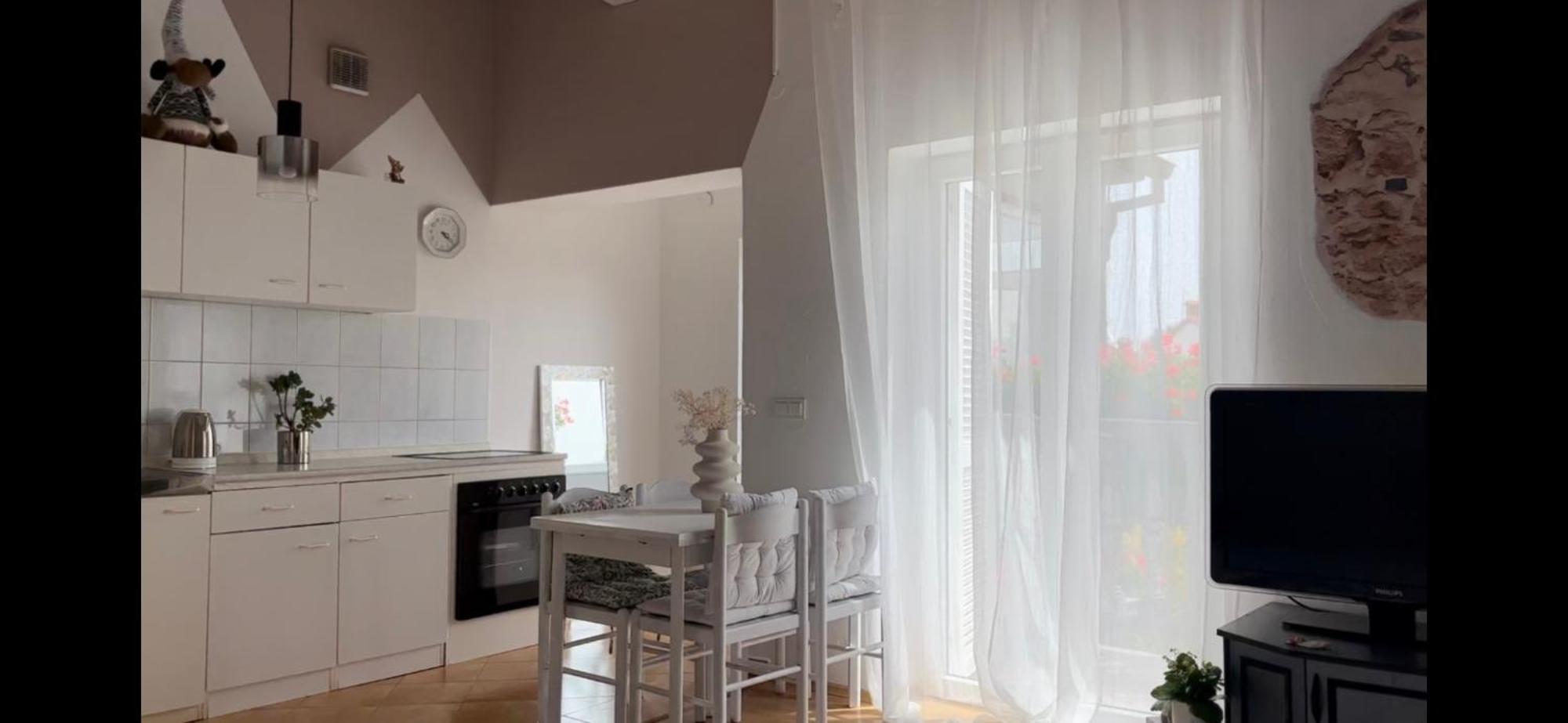 Deluxe Bluebay Oasis Apartment *